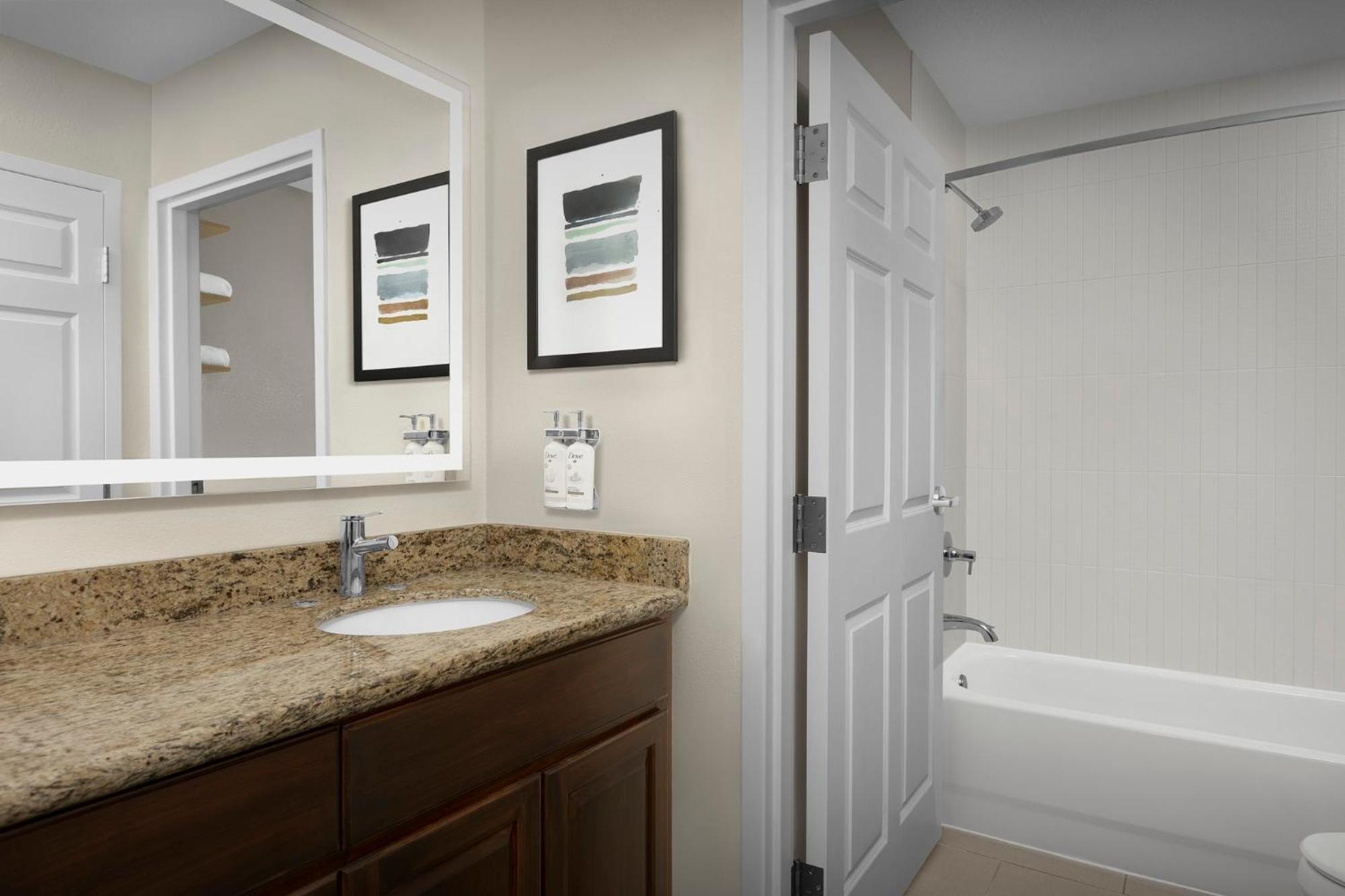 Staybridge Suites Raleigh-Durham Airport-Morrisville By Ihg Eksteriør billede